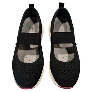 Rieker Black and White Flats